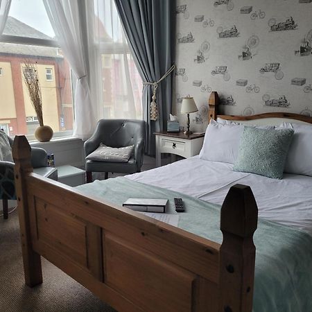 J'S Mayfair Guest House Blackpool Exterior foto