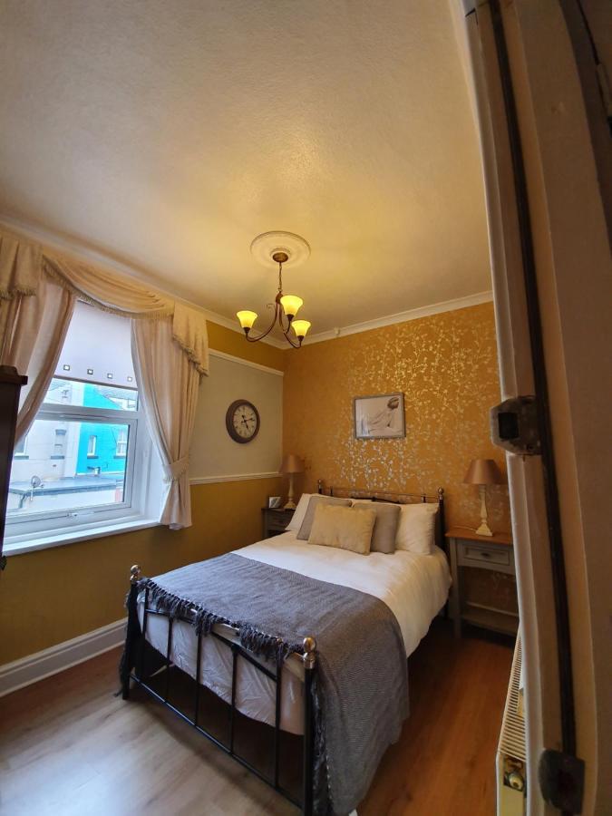 J'S Mayfair Guest House Blackpool Exterior foto